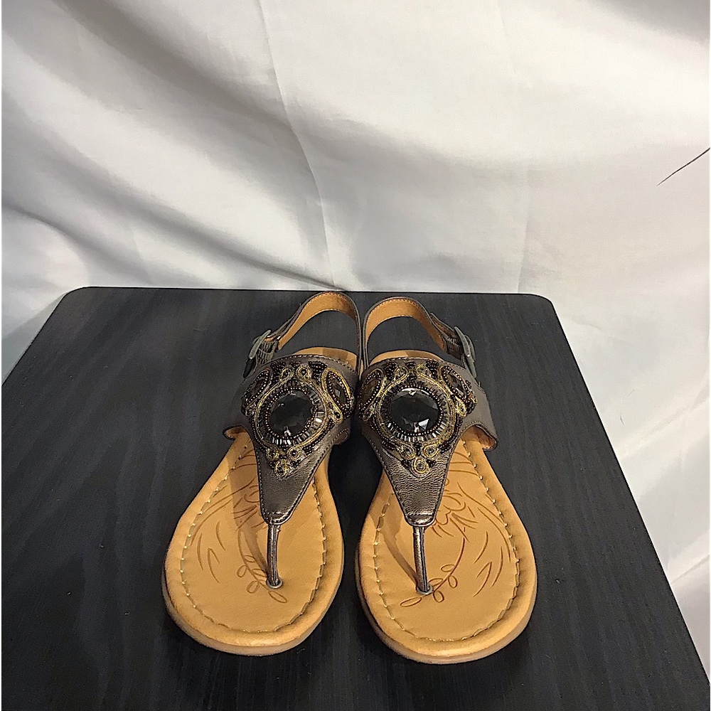 Naturalized Thong Sandal Size 7 New - Picture 4 of 6